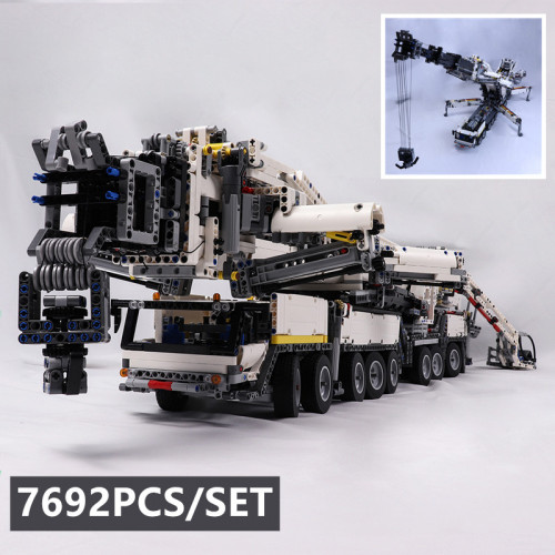 The Liebherr LTM11200  With RC | MOC