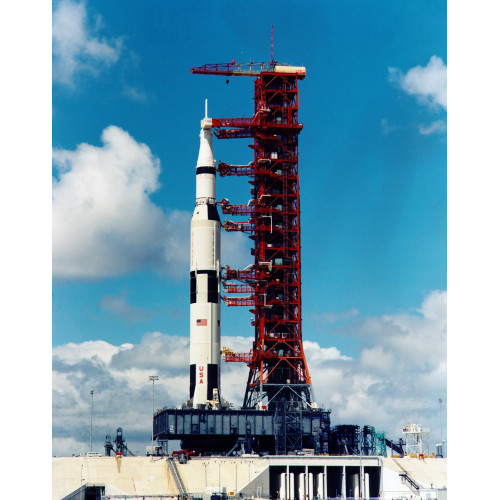 【In Stock】THE USA APOLLO LAUNCH UMBILICAL TOWER | CRE |