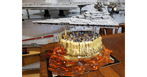 The EMPIRE OVER JEDHA CITY MOC